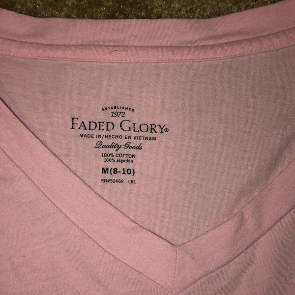 Pink V-Neck basic tee - Picture 2 of 2